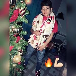 Meet your Posher, Caleb miguel